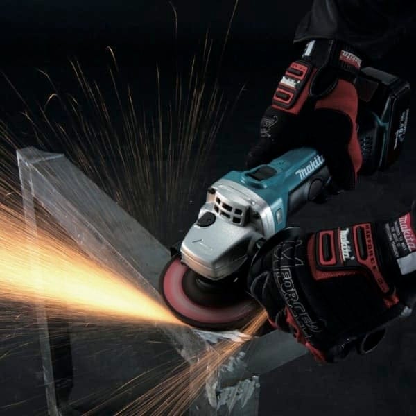 Makita DGA452Z 4-1/2″ Cordless Angle Grinder